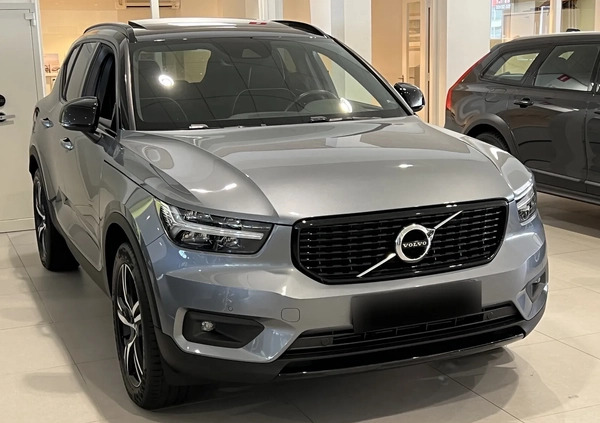Volvo XC 40 cena 129900 przebieg: 156000, rok produkcji 2019 z Sulejówek małe 22